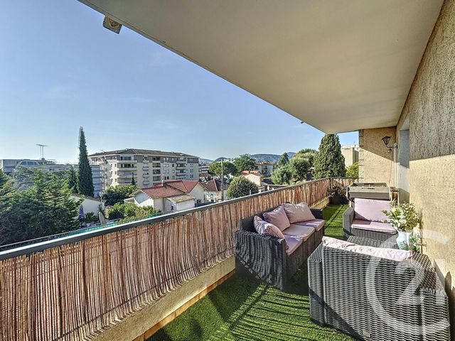 Appartement F4 à vendre - 4 pièces - 100.0 m2 - MANDELIEU LA NAPOULE - 06 - PROVENCE-ALPES-COTE-D-AZUR - Century 21 Marina Immobilier